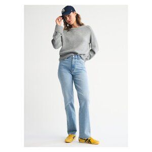 Abercrombie 90s Straight Ultra High Rise